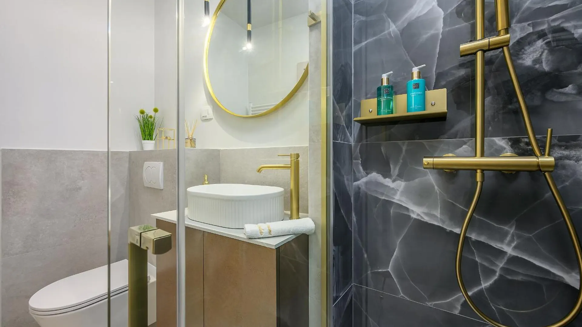Antique Spalato Luxury Rooms בית הארחה ספליט